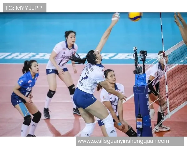 深圳排球队技术争议引发热议球迷与专家观点碰撞激烈 深圳排球队技术争议引发热议球迷与专家观点碰撞激烈