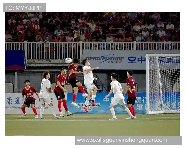 探索k足球的魅力与技术分析助力球迷更好理解比赛的精彩瞬间